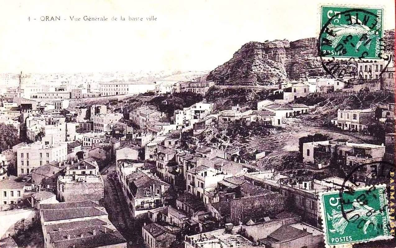 MB a- 078- vue generale de la marine.jpg